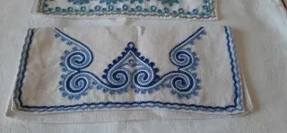 Porta tovaglioli o tovagliette vintage ricamati