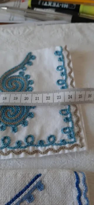 Porta tovaglioli o tovagliette vintage ricamati