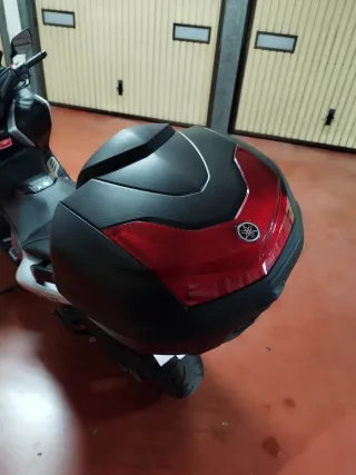 Yamaha TMAX 530 SX 2018 - extras incluidos