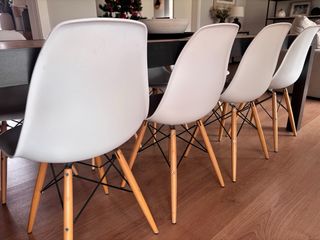 Silla blanca de estilo nórdico.