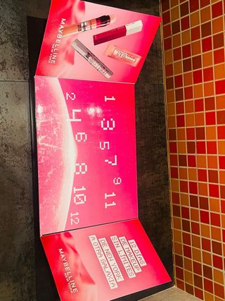 Maybelline Xmas 2025