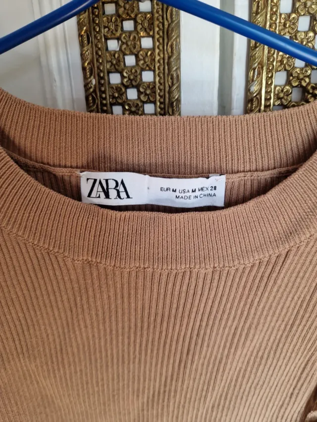 Blusa Zara cammello con maniche svasate