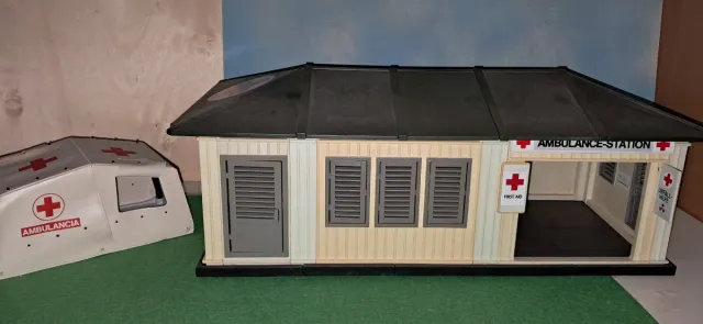 Playmobil Hospital 3432 + Tienda Socorro