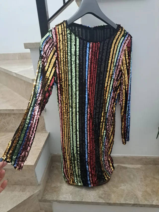 Vestido de lentejuelas multicolor