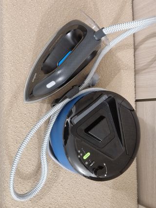 Ferro da Stiro a Vapore Braun IS 2055