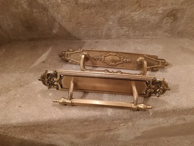 Tiradores Puerta Exterior Bronce