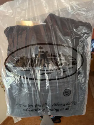 Sudadera Negra con Logo