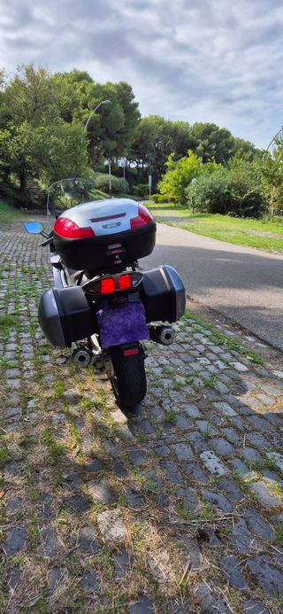 Yamaha FJR, pegatina verde C, 77km