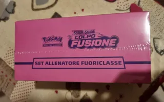 Set Allenatore Fuoriclasse Colpo Fusione Pokémon