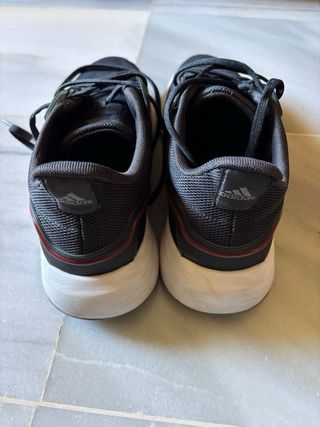 Zapatillas Adidas EQ 19 RUN Talla 44.5