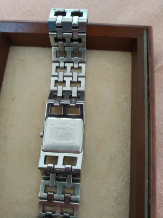 Reloj Lotus Plata y Negro