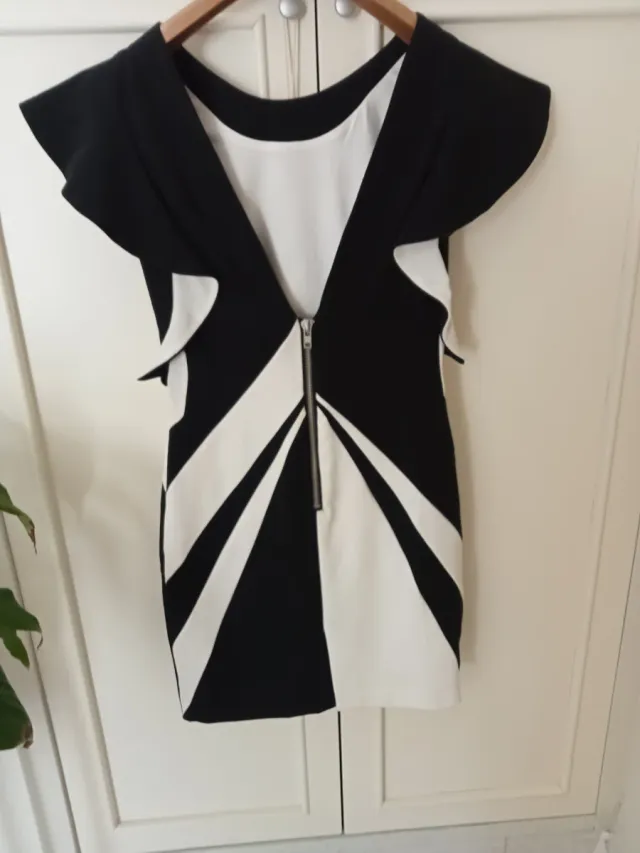 Tubino con coprispalla pelliccia sintetica