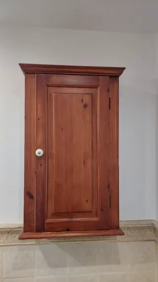 Armario de pared de madera