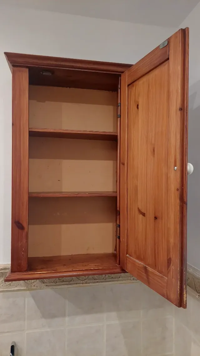 Armario de pared de madera