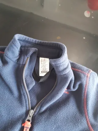 Forro polar Quechua azul.vtalla 5/6 años