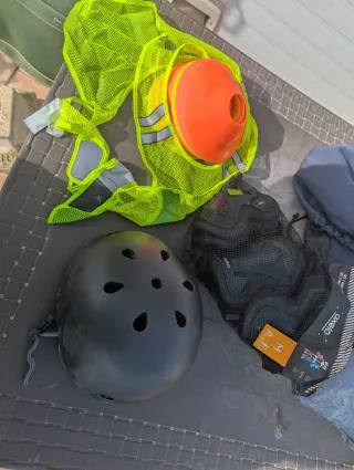 Kit Patinaje Oxelo Rodilleras y Muñequeras talla M