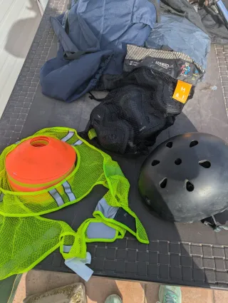 Kit Patinaje Oxelo Rodilleras y Muñequeras talla M