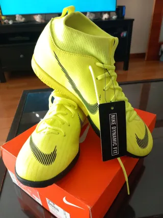 Zapatillas Fútbol Sala Nike Mercurial. Nuevas