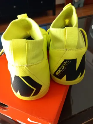 Zapatillas Fútbol Sala Nike Mercurial. Nuevas