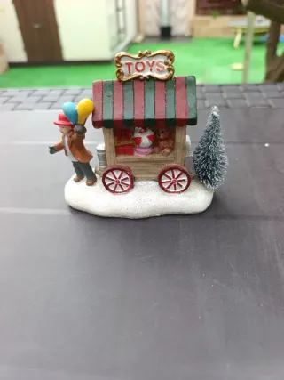 Escena Navideña con Tienda de Juguetes