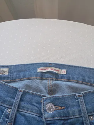 Pantalones Levi's 310 Shaping Super Skinny 28