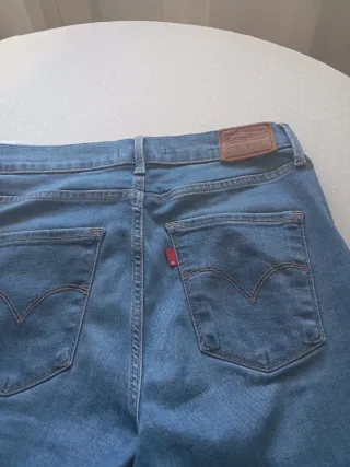 Pantalones Levi's 310 Shaping Super Skinny 28