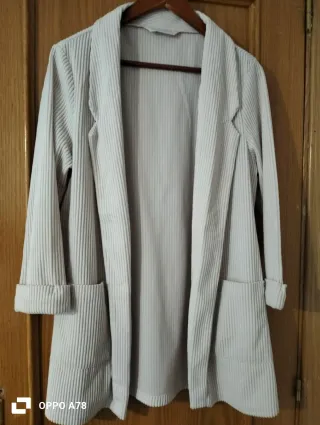 Chaqueta beige de pana