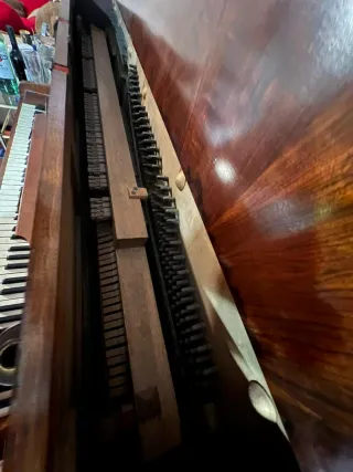 Piano J. Herbert Marshall Leicester