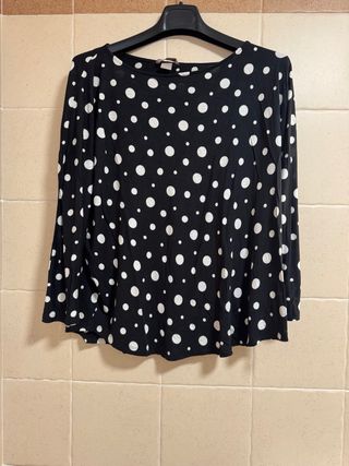Blusa H&M lunares cuello barco manga murciélago XL