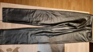 Mallas imitación piel negras con forro