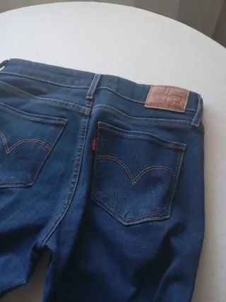 Pantalones Levi's 711 Skinny Talla 26