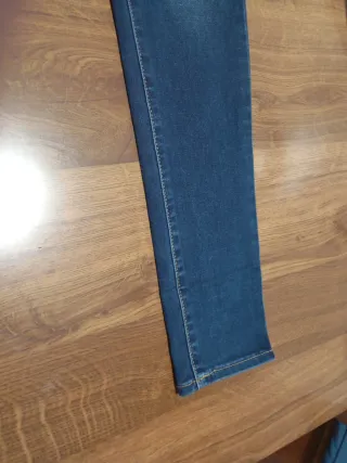 Pantalones Levi's 711 Skinny Talla 26