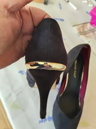 Zapatos de salón negros peep toe.usados una vez