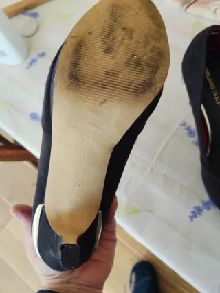 Zapatos de salón negros peep toe.usados una vez