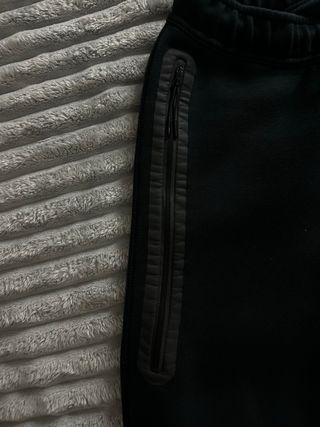 Conjunto Nike Tech Negro Talla S