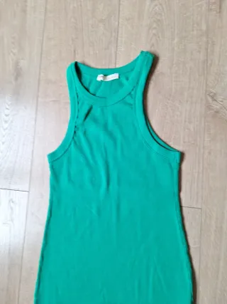 Vestido verde de canalé