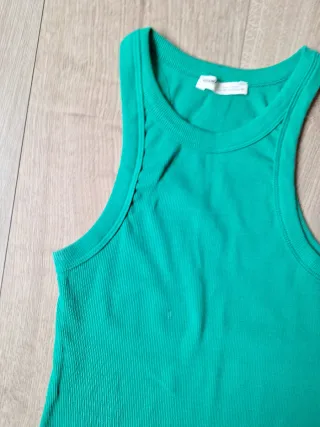 Vestido verde de canalé