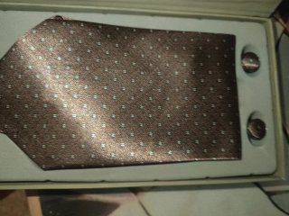 Conjunto Corbata y Gemelos Marrón