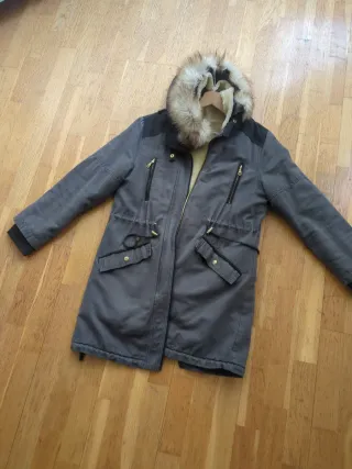Parka Kookaï Talla M con Capucha y Pelo