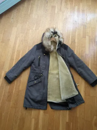 Parka Kookaï Talla M con Capucha y Pelo