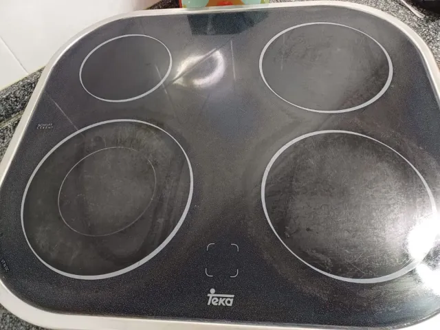 Horno y placa vitrocerámica Teka