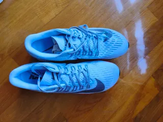 Zapatillas Nike Zoom Fly 5 Talla 42.5 Nuevas