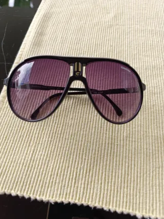 Gafas de sol Carrera negras y moradas