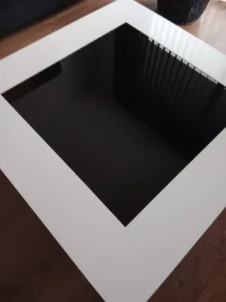 Tavolo da centro laccato bianco con cristallo e acciaio