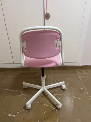 Silla de escritorio rosa y blanca infantil
