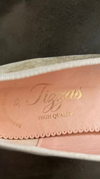 Bailarinas doradas con lazo