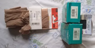 Lote 4 medias Golden Lady y otras marcas sin usar.