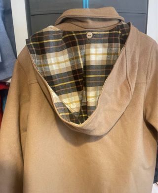 Abrigo niño camel con botones