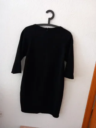 Vestido negro con pedrería S/M