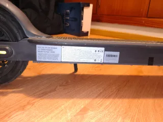 Patinete eléctrico negro M365